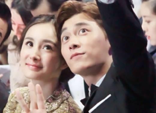 摸杨幂大腿,牵手要亲亲…黄轩离下个李易峰有