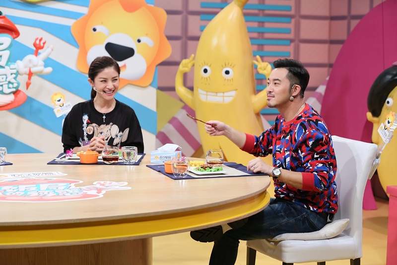 《饭局》胡可表白吴秀波 沙溢不知两人早已微