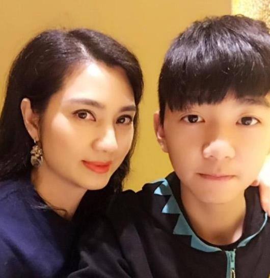洪欣发微博回应莫少聪之前言论 称儿子被利用