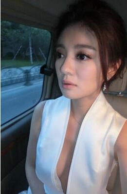 安以轩认为剩女是褒义词 谈感情自称有洁癖_