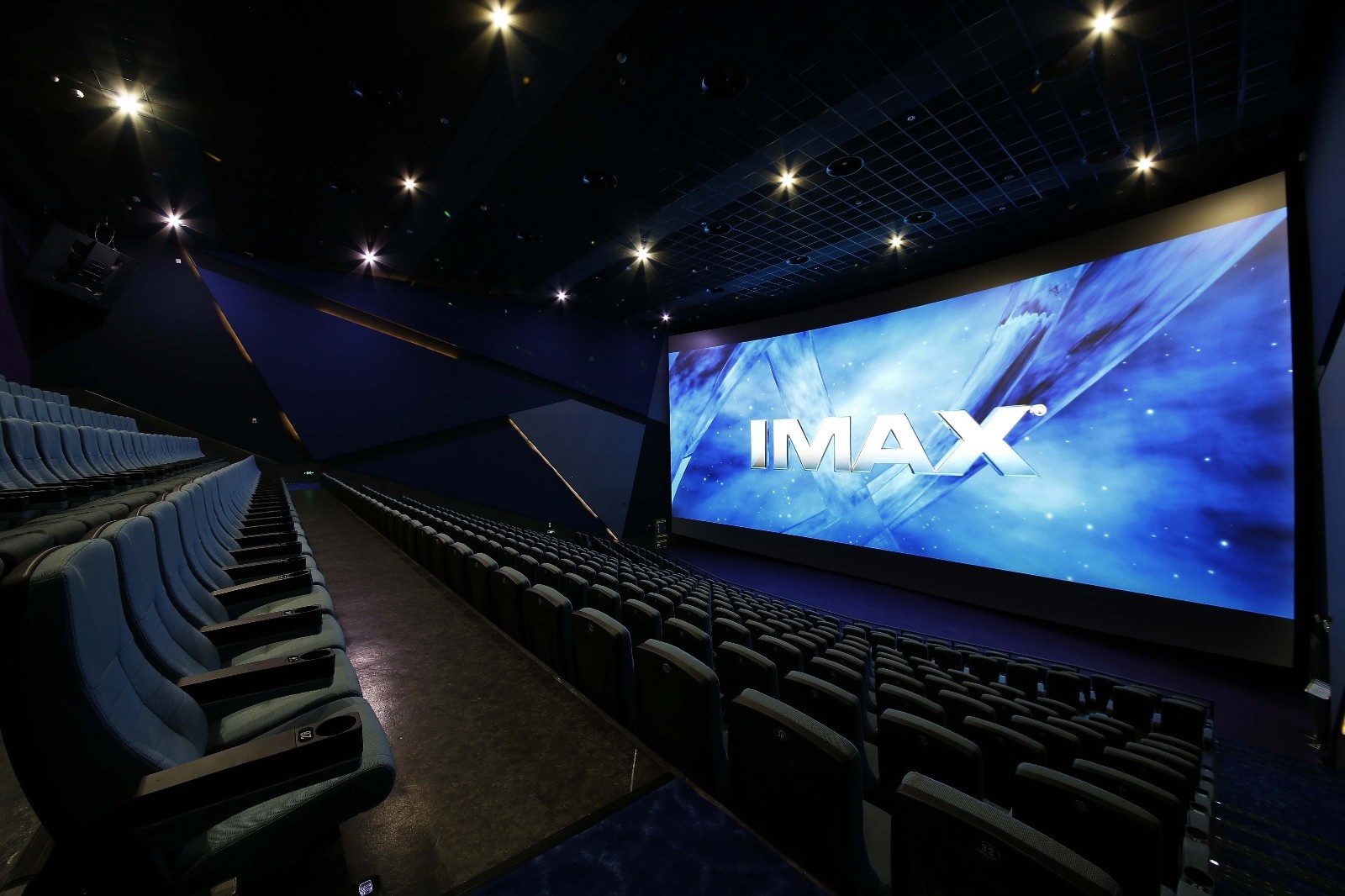 上海电影股份有限公司在中国新增三家IMAX影院