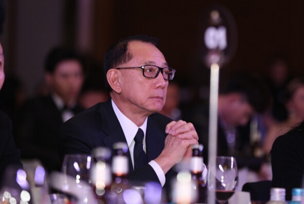 杨受成谢霆锋如伯乐之于千里马:不是父子胜似