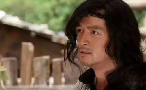 胡歌谈到她一度落泪,终于知道他为什么不谈恋