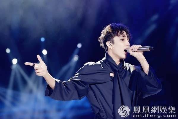 迪玛希《歌手》再放大招 放飞自我演唱《Ope