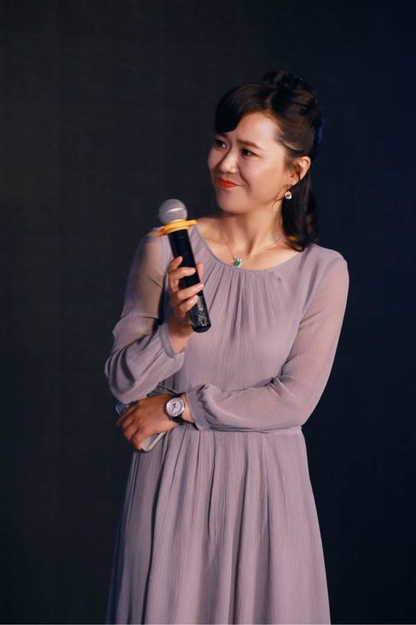 凤凰互娱《倾世妖颜》将开机 泛娱乐孵化顶级