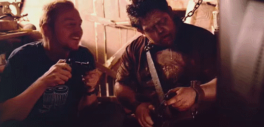 在《僵尸肖恩》中,肖恩毫无怨言地收留着一事无成的好哥们儿.