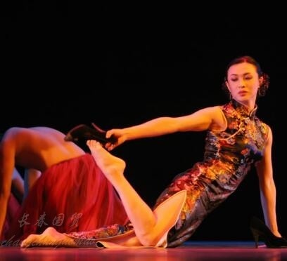 51岁金星跳舞青涩旧照曝光 竟是如此婀娜妩媚