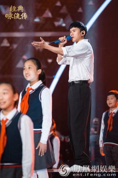 张杰带伤全新演绎《少年中国说》 跨越百年对话梁启超