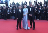 Angelababy透视白裙美艳动人 小露香肩秀烈焰红唇
