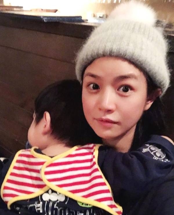 陈妍希为儿子庆生照片暗示怀二胎?工作人员回