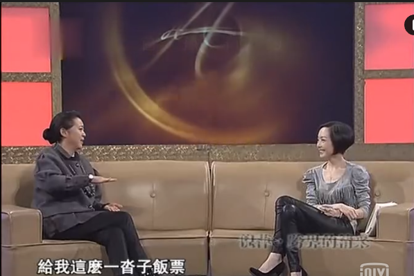 沈梦辰冬天穿裙子主持被冻过敏,60岁倪萍一个动