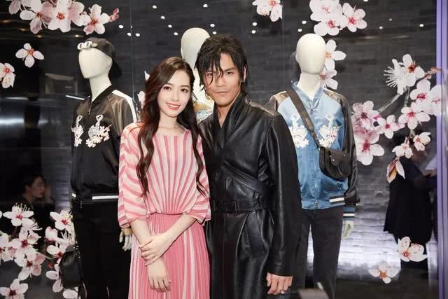 向佐自曝3年前就对郭碧婷有好感,但当时惨被拒