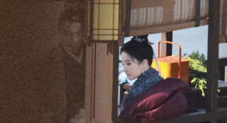 刘亦菲陈晓《梦华录》曝路透 船上拥吻画面唯美