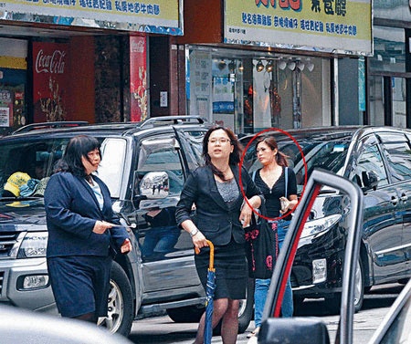 洪金宝儿子被爆秘密结婚 和女友谈恋爱路边吃