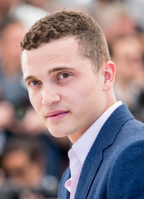 卡尔·格洛斯曼