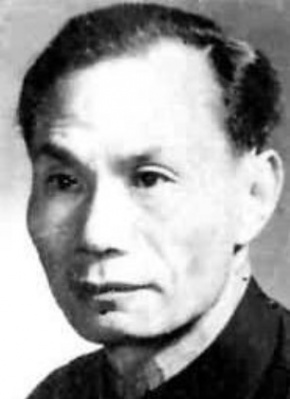 周達明
