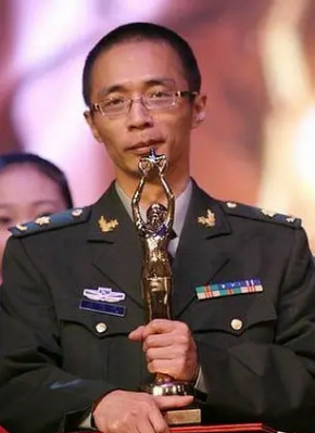 蘭曉龍