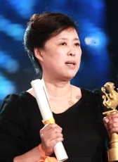 董玲
