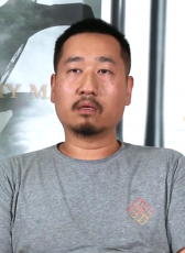 丁震