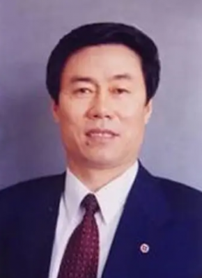 张秋波