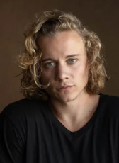 巴兹尔·伊登贝茨