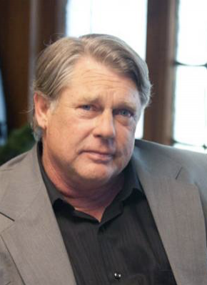 格拉汉姆·贝克尔