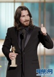 克里斯蒂安·贝尔获电影类最佳男配 兴奋竖拇指
