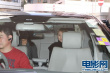 何鸿燊再度入院做身体检查 三太陪伴场面混乱