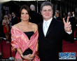 著名作曲家Gustavo Santaolalla攜愛妻親密亮相