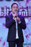 电影网总经理梁龙飞携《爱上电影网》演员登台