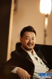 黄海波最新杂志大片出炉 慵懒随意诠释好男人