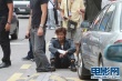 谢霆锋摘下结婚戒指片场畅聊 被问张柏芝未回应