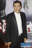 杨子女儿首度亮相 黄圣依避免被指炒作而缺席