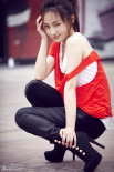 姚笛寫真演繹紅與黑 可愛淑女扮頹廢玩味盛夏