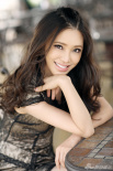 孔维拍摄杂志时尚写真 清新诠释夏日美好心情