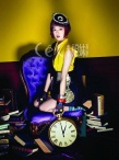 韓國(guó)女星樸信惠時(shí)尚寫(xiě)真曝光 猶如愛(ài)麗絲游仙境