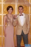 TVB红毯女星秀美腿 胡杏儿、胡定欣黑白天鹅PK