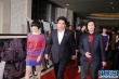 《戒烟不戒酒》剧组亮相 朱时茂依旧低调大气