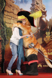 徐若瑄配音《穿靴子的猫》挑战男声 欲40岁结婚