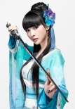 柳巖扮“降妖師”顛覆性感  衣衫難掩完美身材