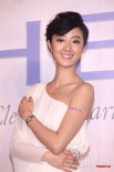 桂綸鎂長裙亮相代言 受訪稱與陳柏霖順其自然