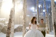 《魔镜魔镜》曝片场照 白雪公主亮相冰雪森林