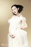 小S登雜志拍時尚大肚照 紅唇美艷顯女王范兒