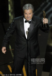 最佳動畫《蘭戈》導演登臺領獎 發(fā)表感言謝助手