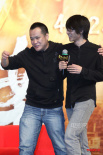 宁浩携“大劫案”宣传 韩寒讽方舟子“臭水沟”