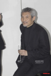 徐克現(xiàn)身為豪車(chē)站臺(tái) 暢快豪飲“老爺”范兒十足
