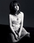 陈数拍写真大胆颠覆形象 深邃眼神一展成熟魅力