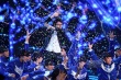 舞蹈表演劲爆精彩跃动 大学生穿“校服”戴礼帽