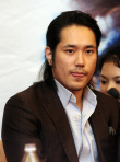 松山健一