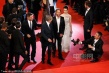 電影“吸血鬼”首映 女主演穿蛇皮紋裙狂野亮相